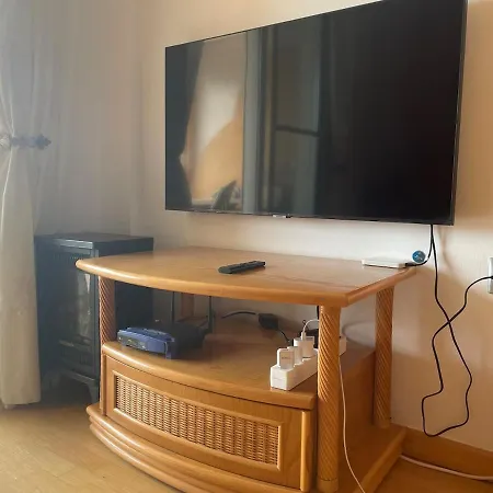 Cosy With Pool And Near