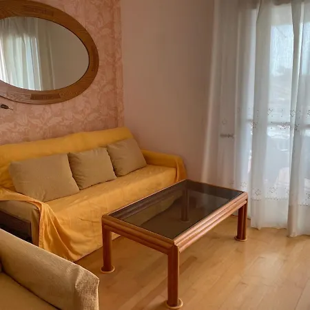 Appartement Cosy With Pool And Near