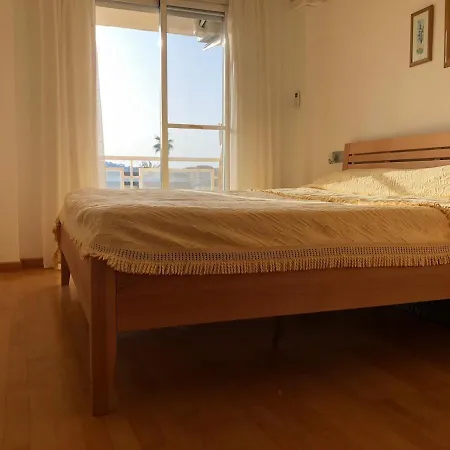 Cosy With Pool And Near Appartement Dénia