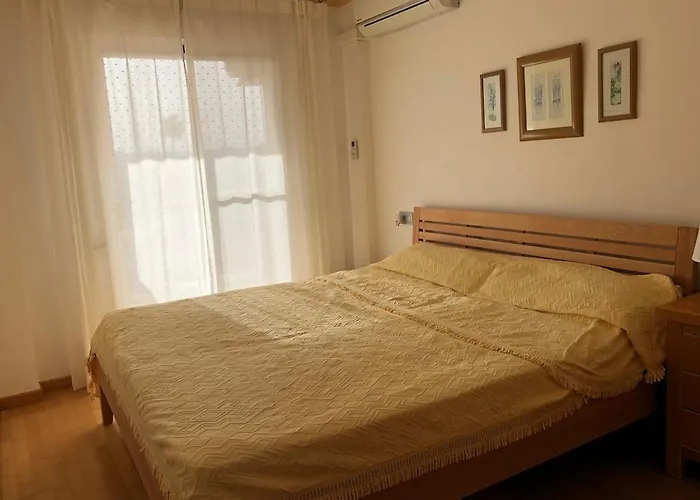 아파트 Cosy With Pool And Near