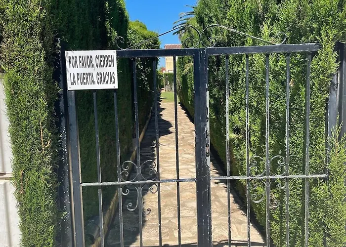 Cosy With Pool And Near *