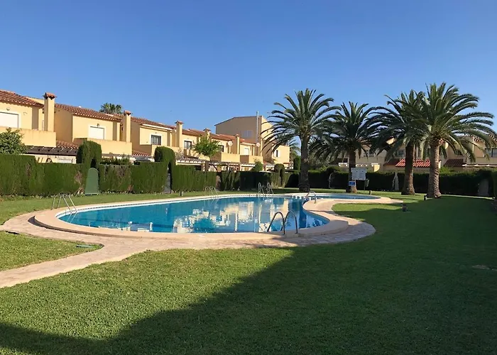 Cosy With Pool And Near *