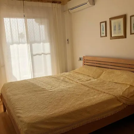 Apartamento Cosy With Pool And Near